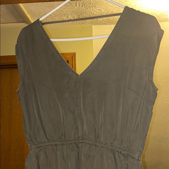 Dress - Picture 2 of 5